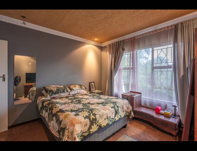 2 BEDROOM APARTMENT FOR SALE IN BUCCLEUCH